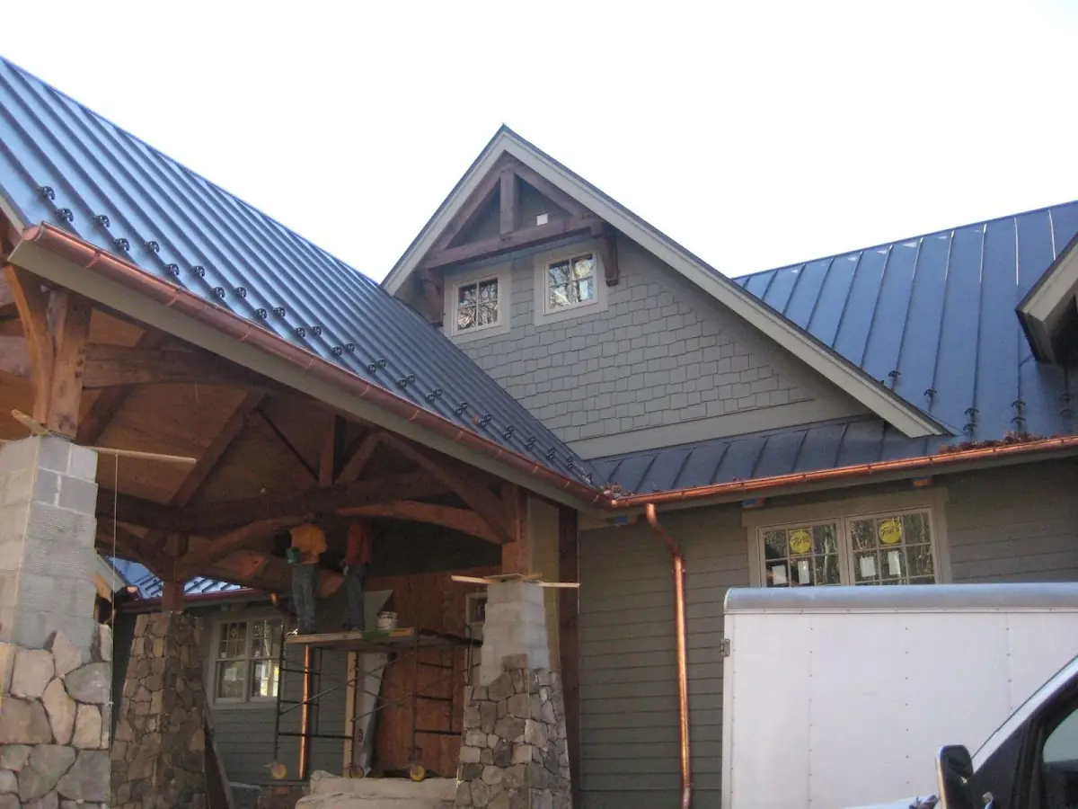 Craftsman Roofing team delivering quality roofing work in Congress Park